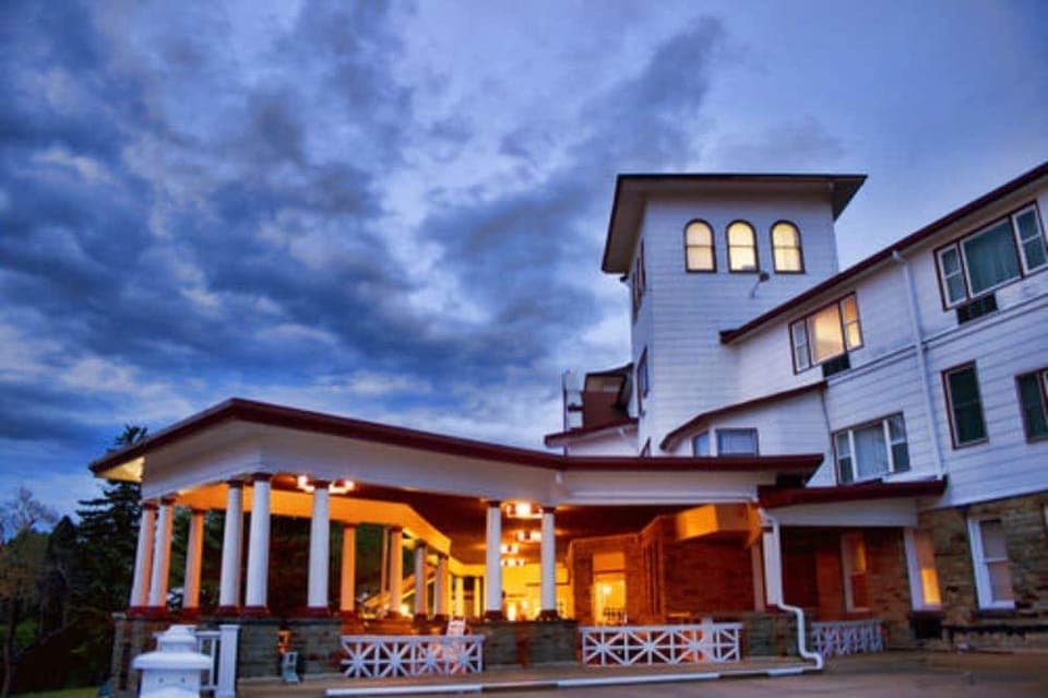 The Historic Summit Inn Hotel in Pennsylvania