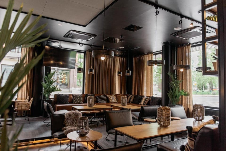 Bar/lounge