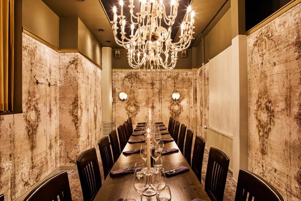 Banquet hall