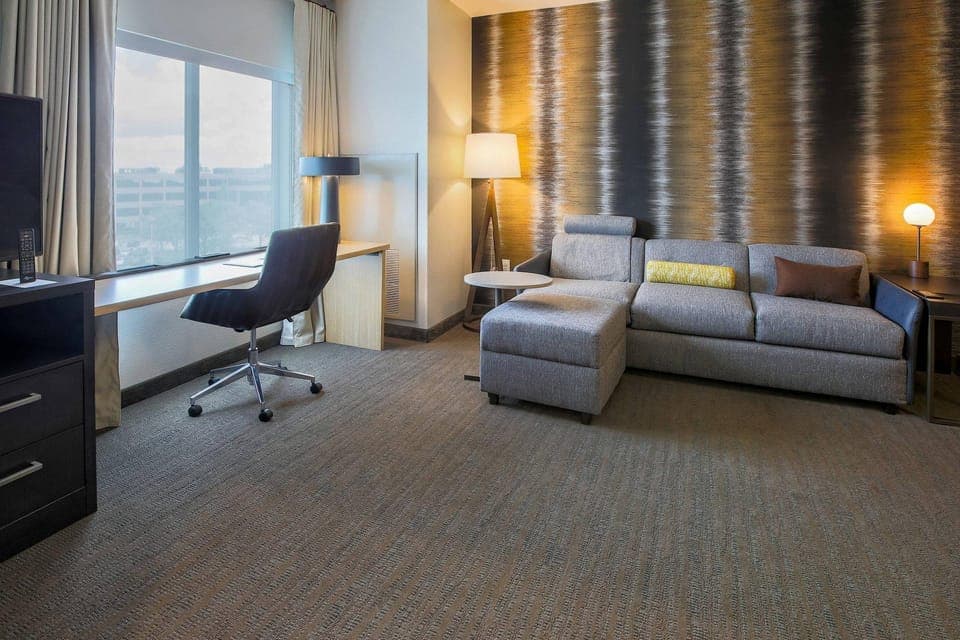 Guestroom