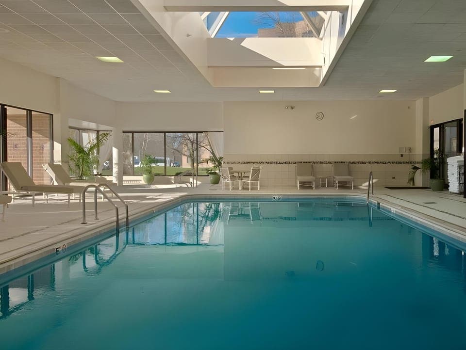 DoubleTree by Hilton Lisle Naperville Hotel in Lisle