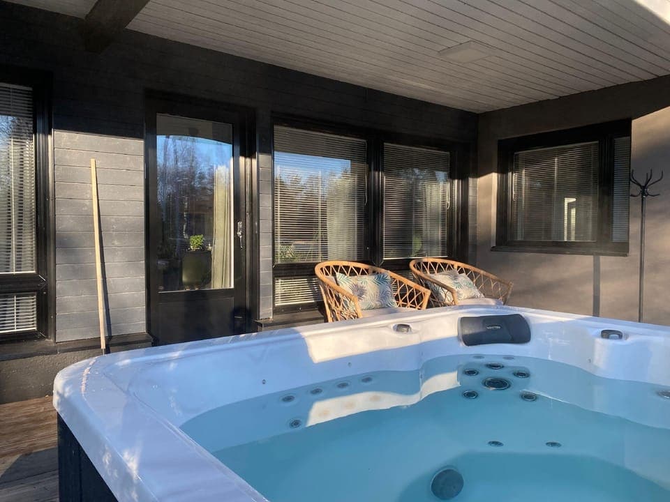 Idyllic Villa Unikko With Jacuzzi And Sauna Hotel in Finland