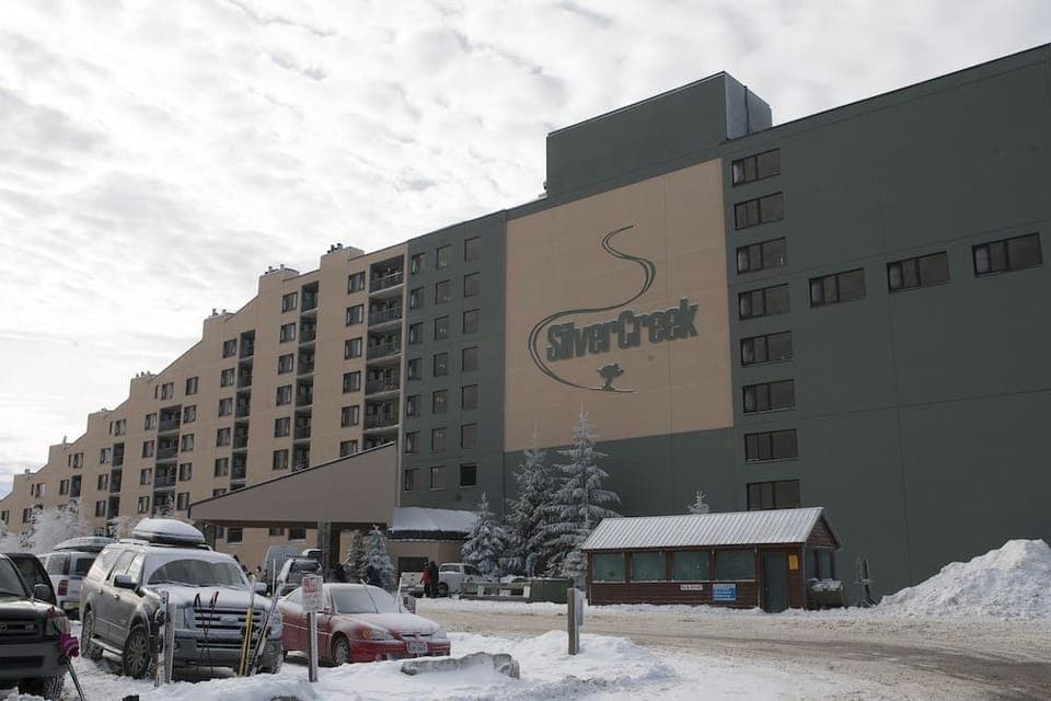 Silver Creek Lodge Hotel in Snowshoe