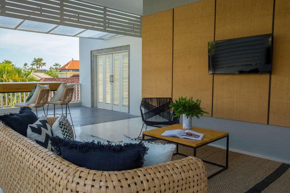 Separate living room