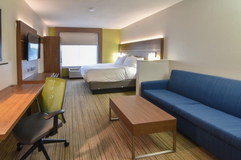 Suite room