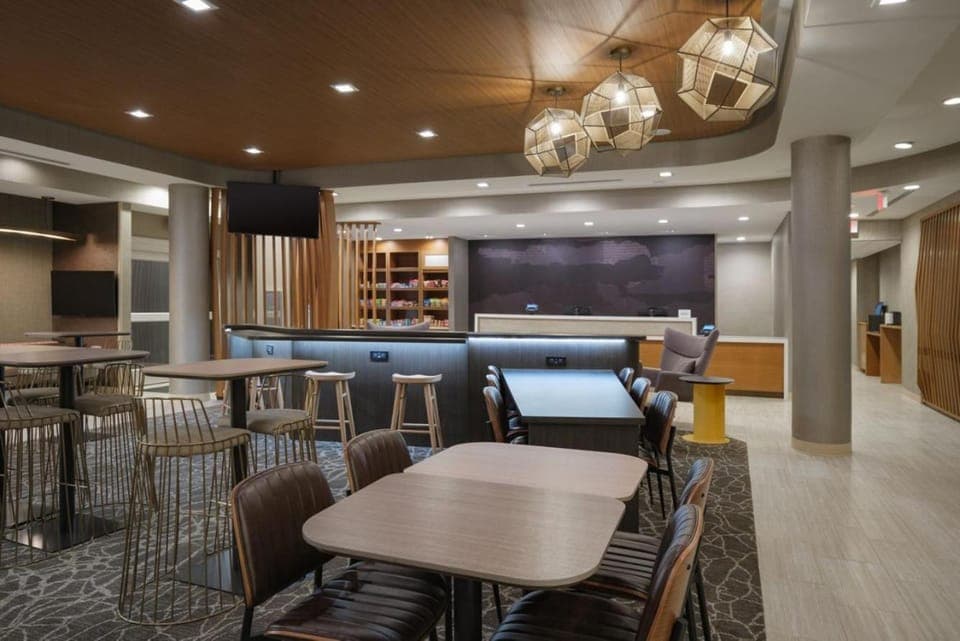 Shared lounge/TV area