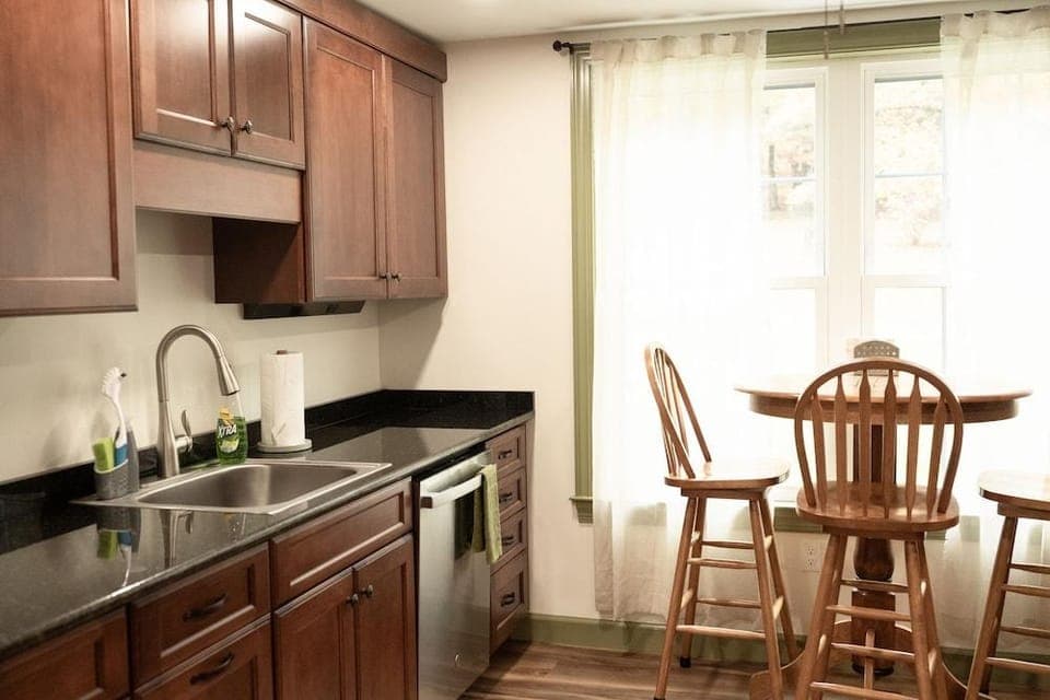 The Village at Houser s Crossing Hotel in Pocono Mountains