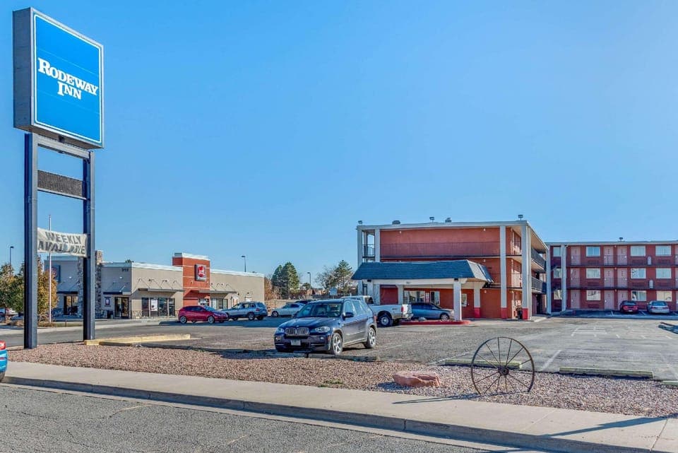 Pueblo Inn Motel in Pueblo West