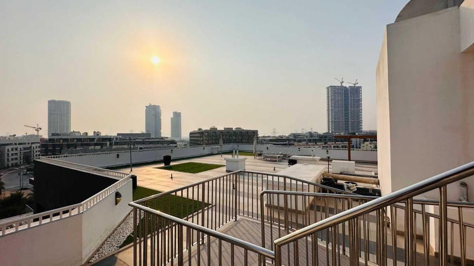 OYO HOME 1365 Modern Studio Jvc Hotel in Dubai