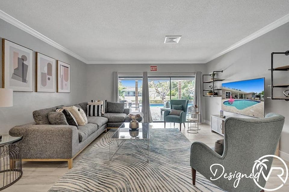 Family vacation 6 Br with Heated Pool Hotel in Plantation