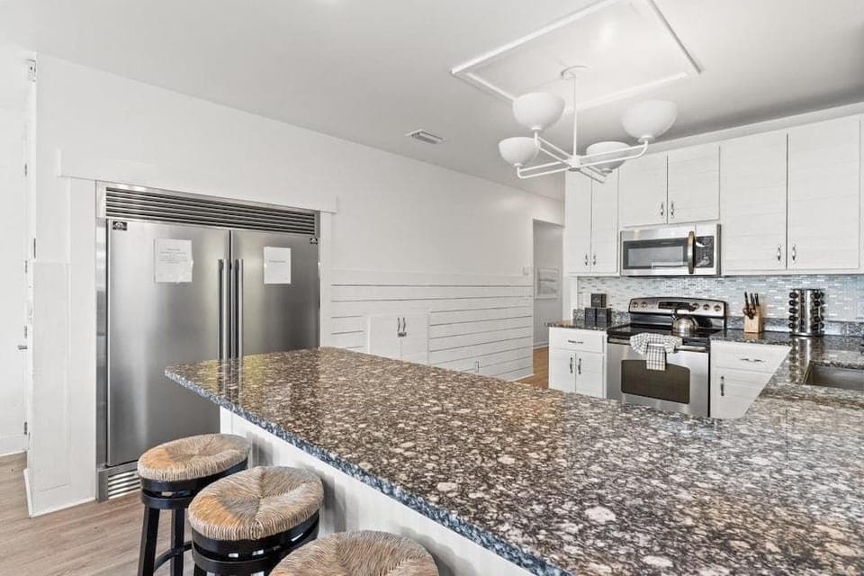 Beach House - Family Tides by PHG Hotel in Laguna Beach