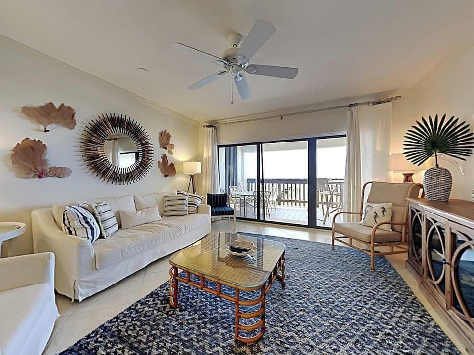 Shipwatch Surf & Yacht by Southern Vacation Rentals Hotel in Ono Island