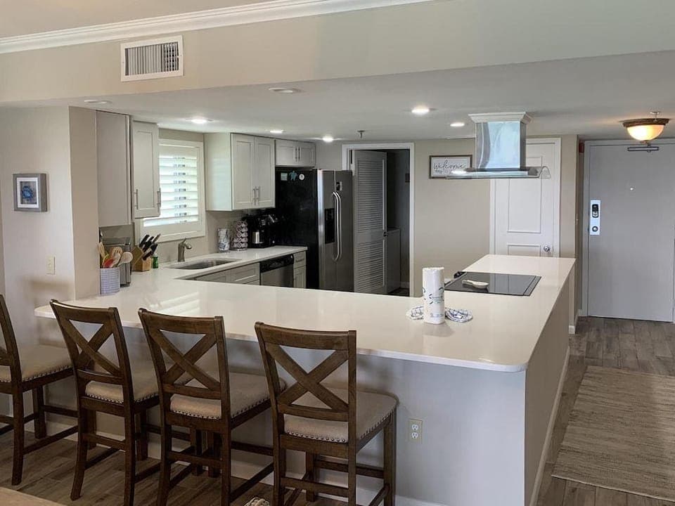 Breakers East by Southern Vacation Rentals Hotel in Destin