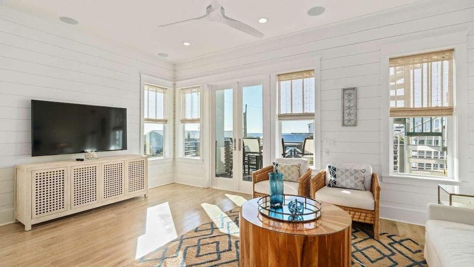 30A Beach Therapy Hotel in Inlet Beach