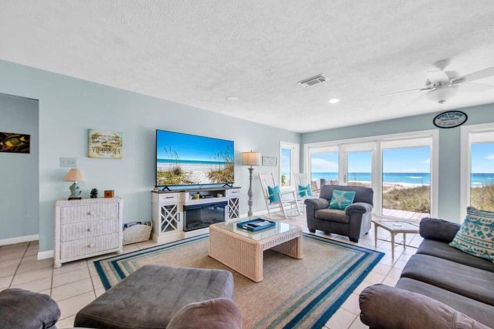 Belles Beach House Hotel in Laguna Beach