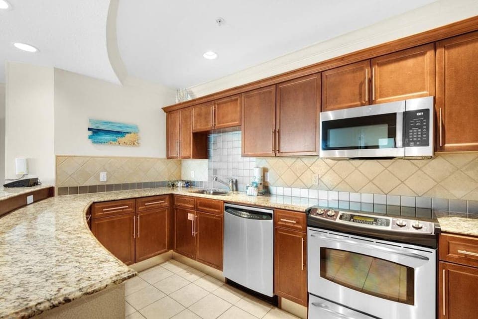 Emerald Grande W223 Hotel in Okaloosa Island
