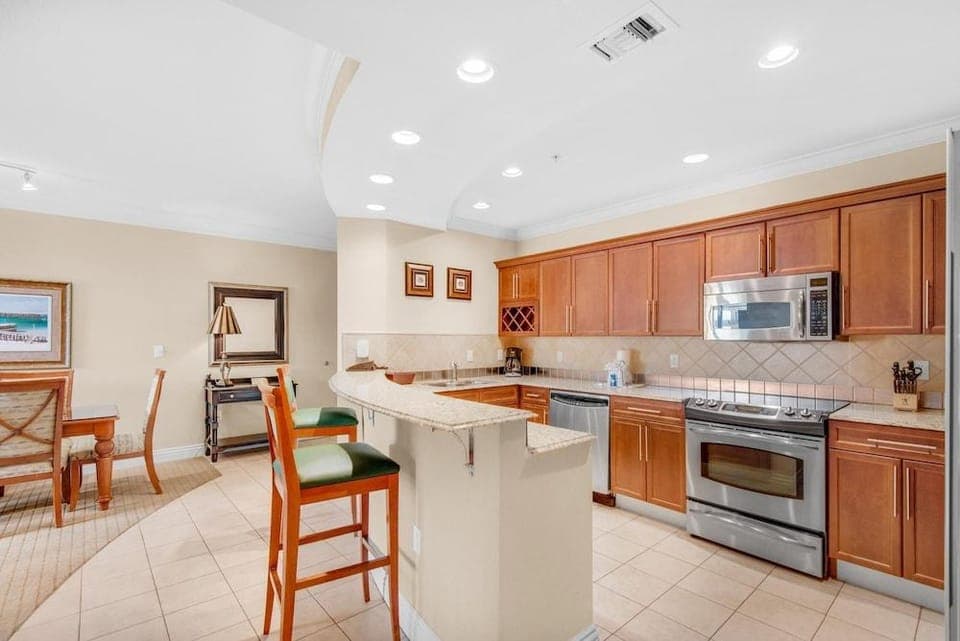 Emerald Grande W1221 Hotel in Okaloosa Island