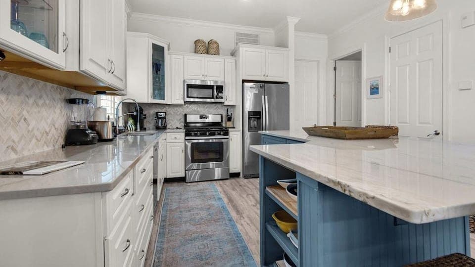 Seacrest Lagoon Pool - Free Tram to Beach - Sleeps 12 Hotel in Rosemary Beach