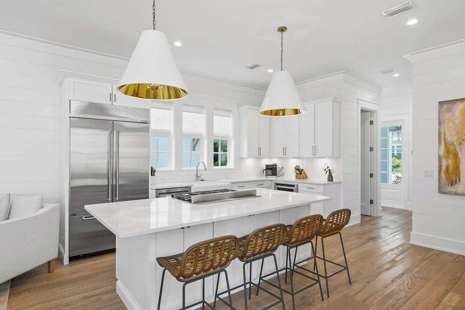 Beautiful Seacrest Home, Sleeps 16 - Lagoon Pool and Beach Tram Service Hotel in Rosemary Beach