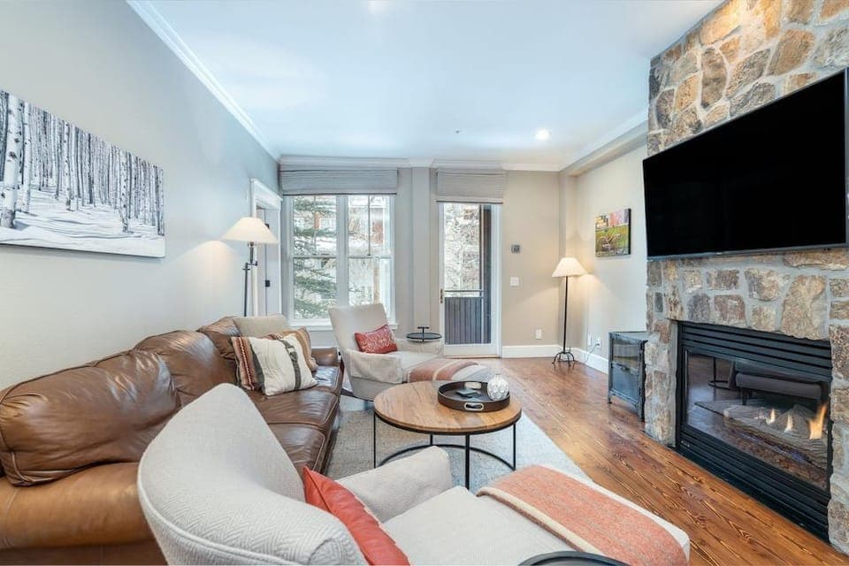 River Club 207 2 Bedroom Condo by Alpine Lodging Telluride Hotel in Telluride