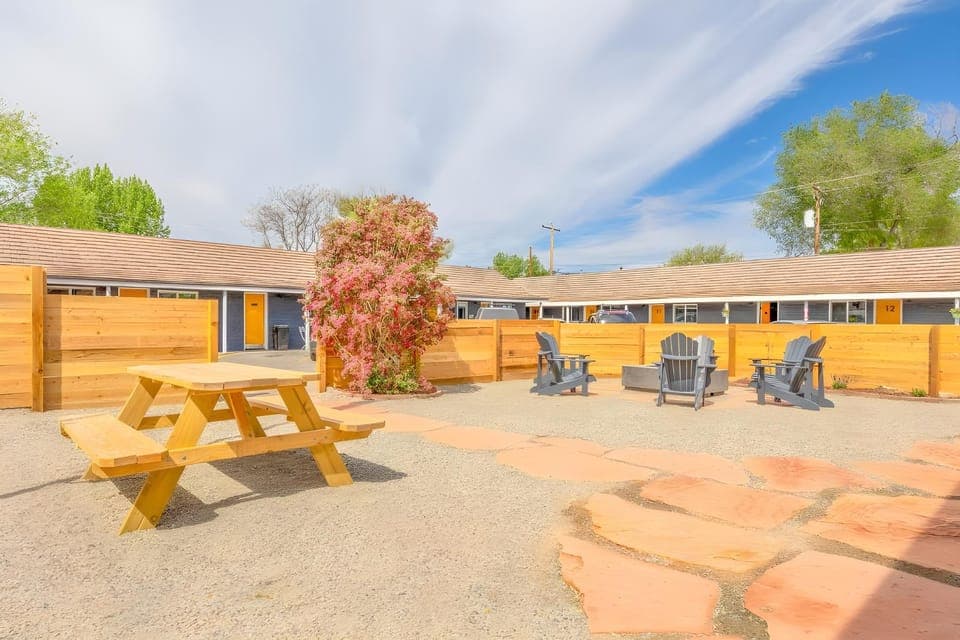 Minecart Motor Lodge Hotel in Montrose