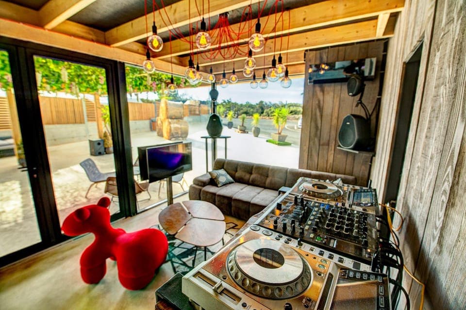 Noa Glamping Resort Hotel in Novalja