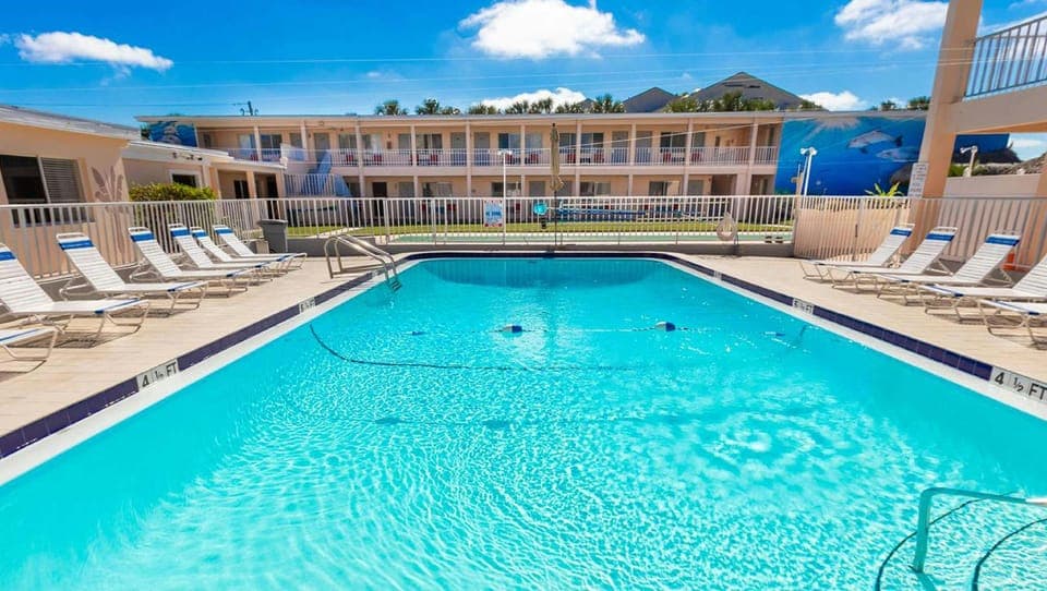 Belleair Beach Resort Motel Motel in Sand Key