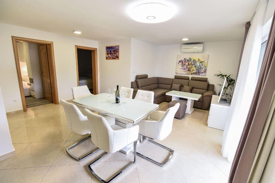 Apartments Sana Hotel in Zadar County