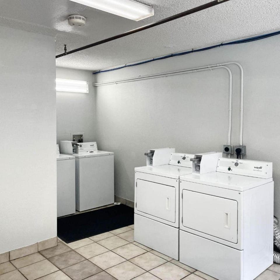 Studio 6  Suites Dayton, OH - Englewood Hotel in Dayton
