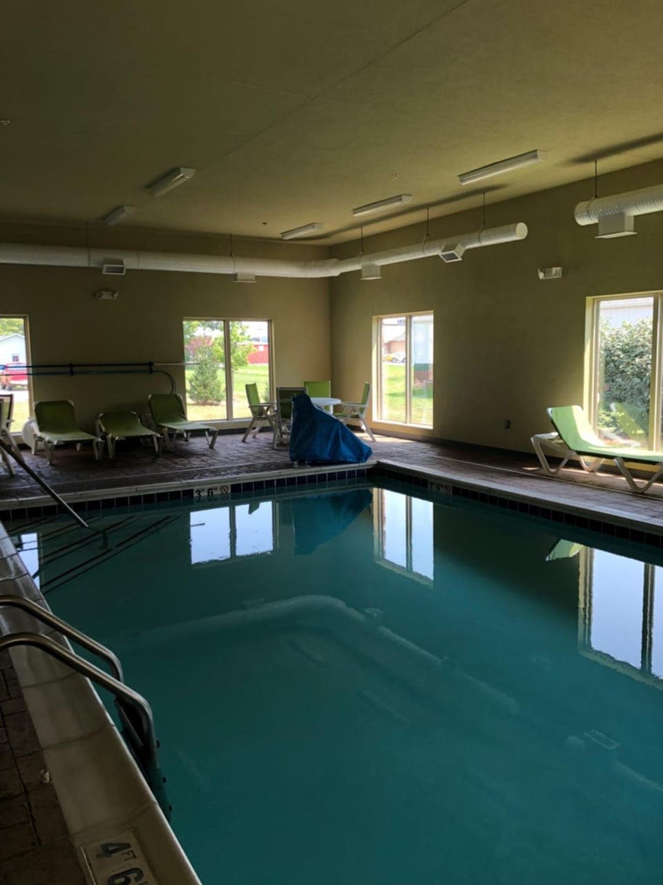 Swimming pool