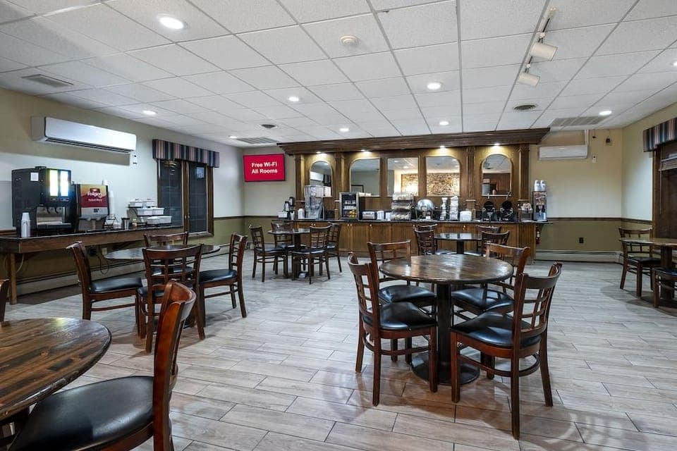 Hazleton Inn & Suites Hotel in Luzerne County