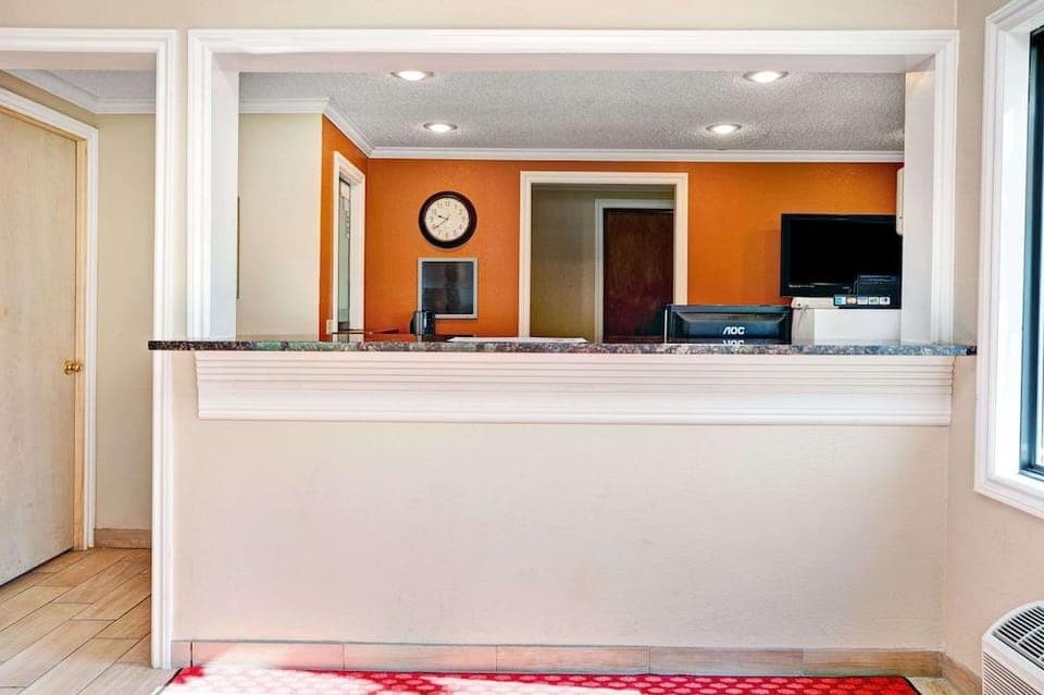 Knights Inn Detroit Area / Sterling Heights Hotel in Sterling Heights