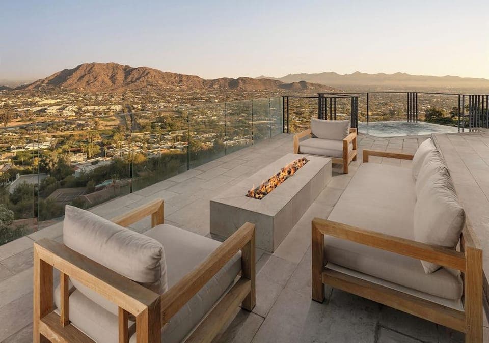 Sanctuary Camelback Mountain Resort and Spa Hotel in Paradise Valley