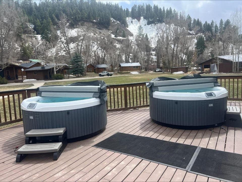Hot tub
