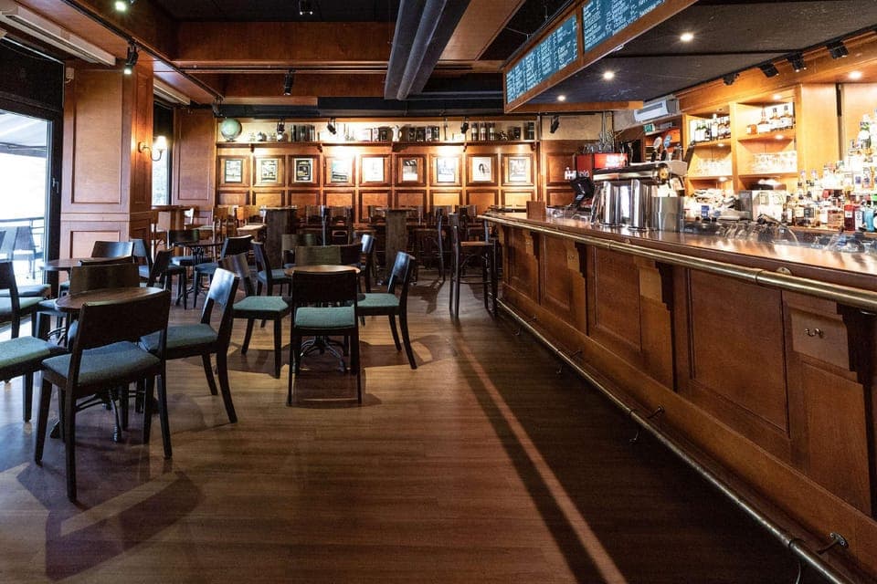 Bar