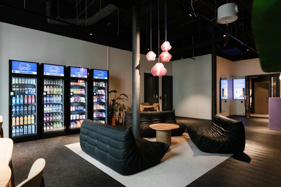 Bar/lounge