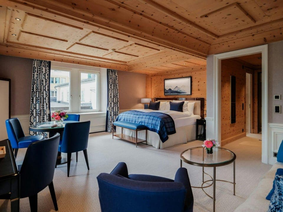 Suite room