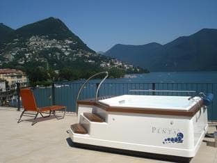Hot tub