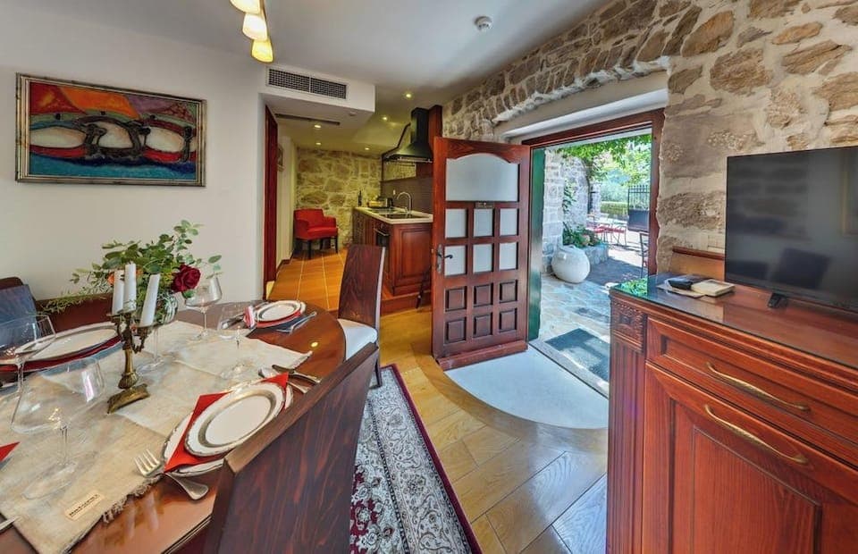 Heritage Hotel Raznjevica Dvori Hotel in Šibenik-Knin County, Croatia