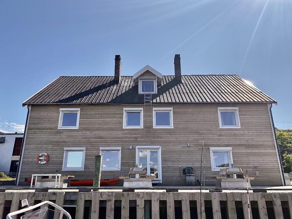Nøtnes Midnattsol Guesthouse Skrova Inn in Lofoten