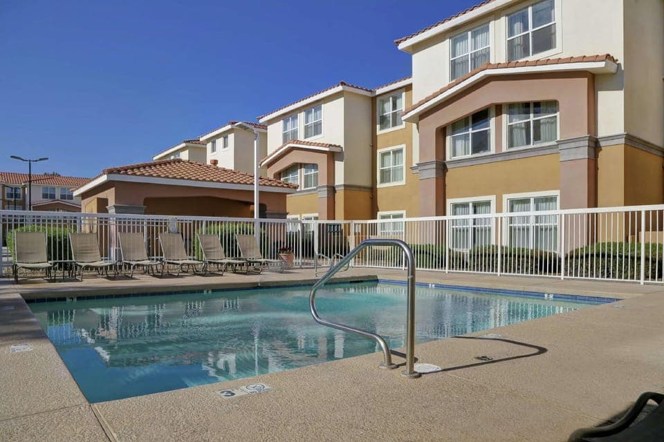 Suites on Scottsdale Hotel in Paradise Valley