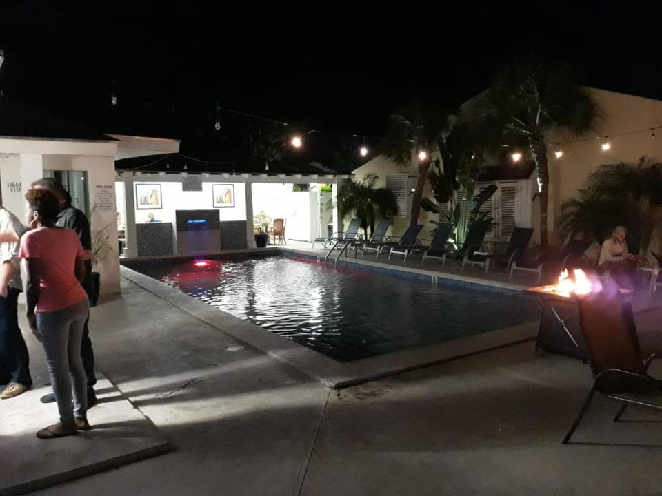 Swimming pool