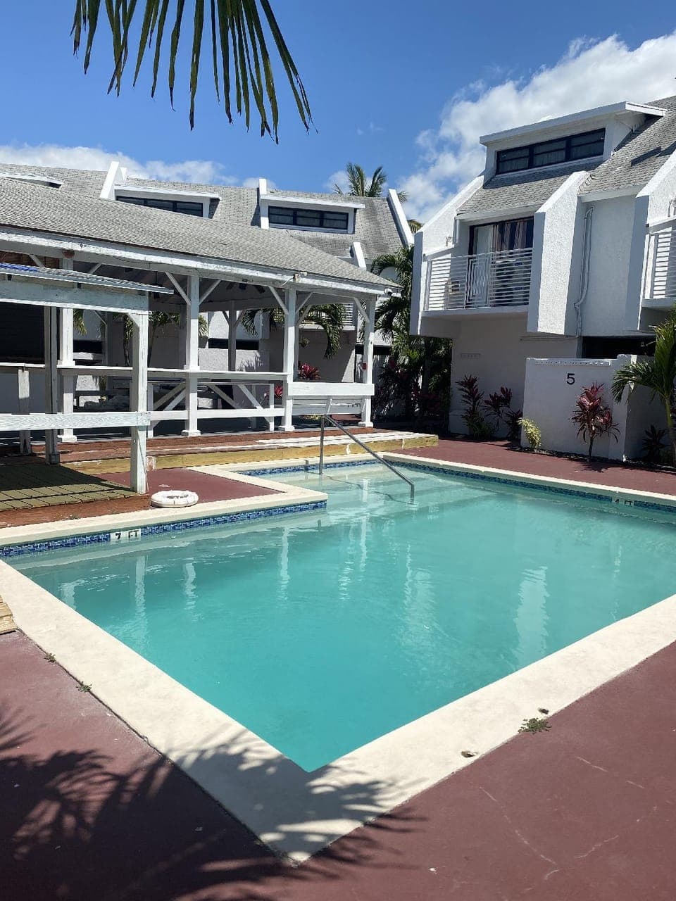 Poolside bar