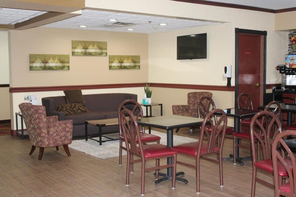 Quality Suites Hotel in Indianapolis