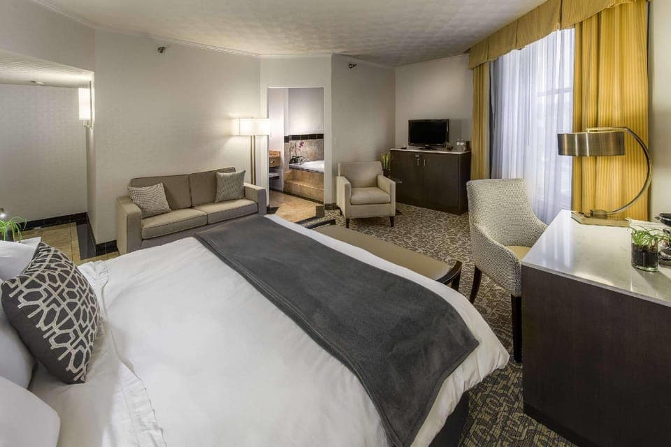 Suite room