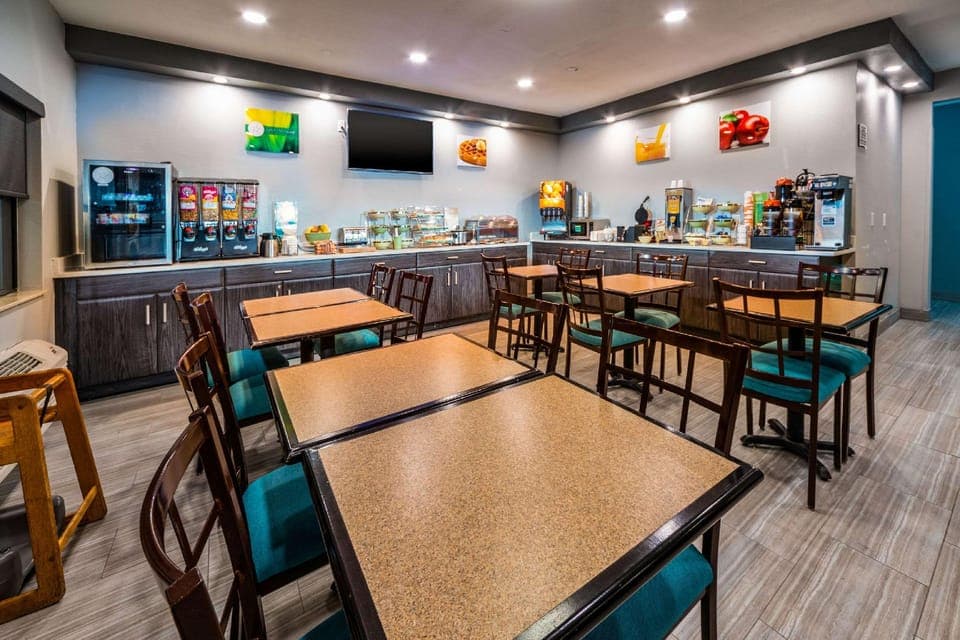 Quality Inn & Suites Danville East Hotel in Danville