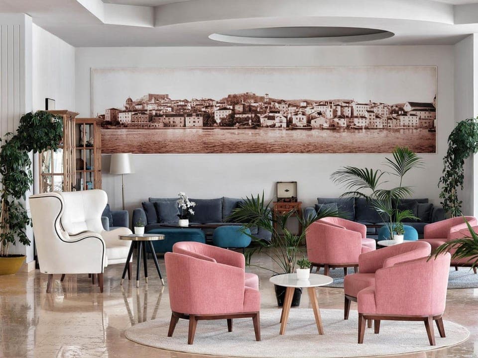 Bar/lounge