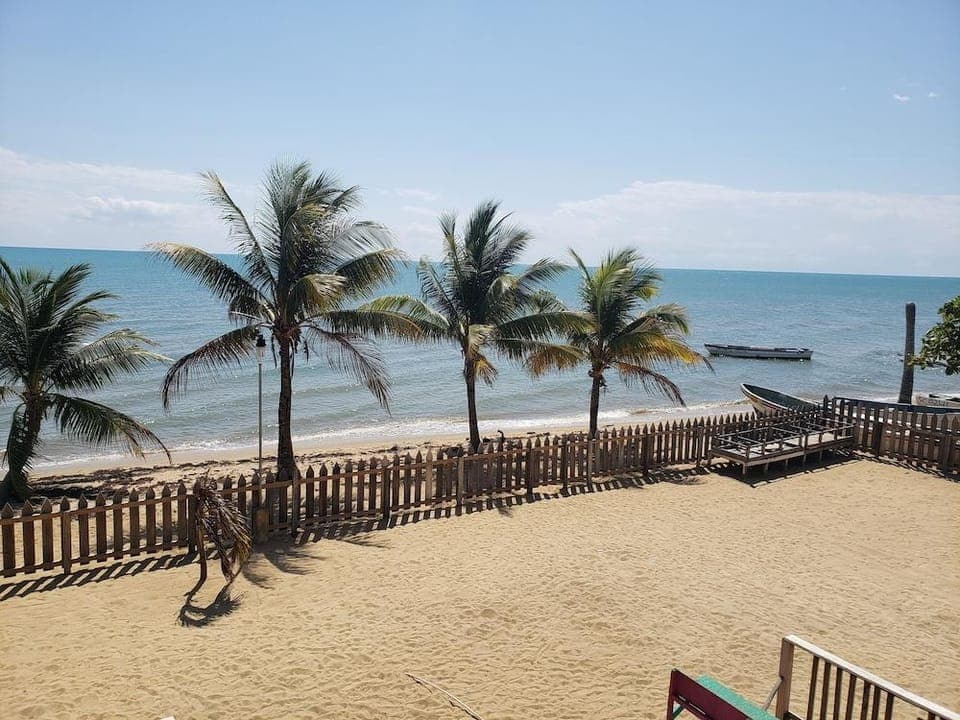 Pal's on the Beach - A Gold Standard Hotel Hotel in Stann Creek District