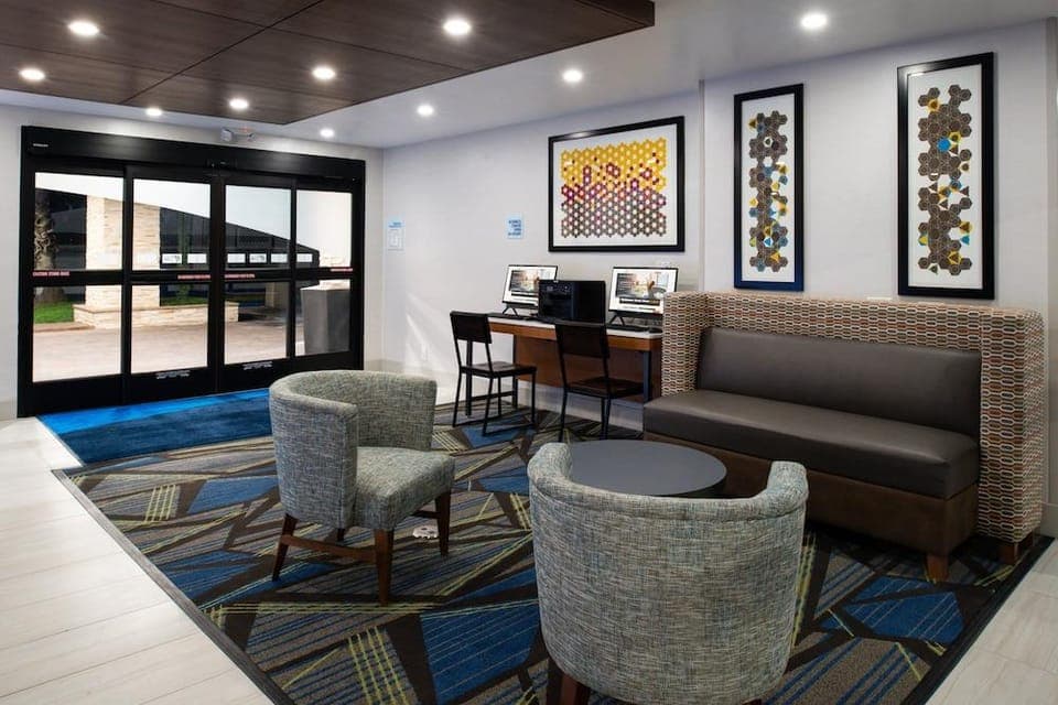 Holiday Inn Express Santa Rosa North, an IHG Hotel Hotel in Santa Rosa