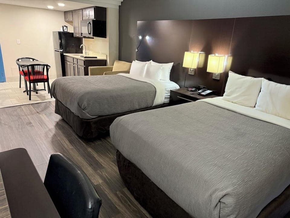Guestroom